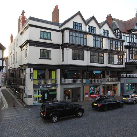 Character Apartment With Views Over City Centre & The Historic Rows Chester Exterior photo