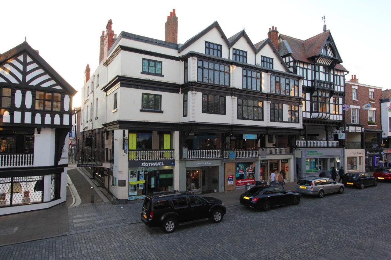 Character Apartment With Views Over City Centre & The Historic Rows Chester Exterior photo